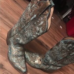 Corral boots -size 9